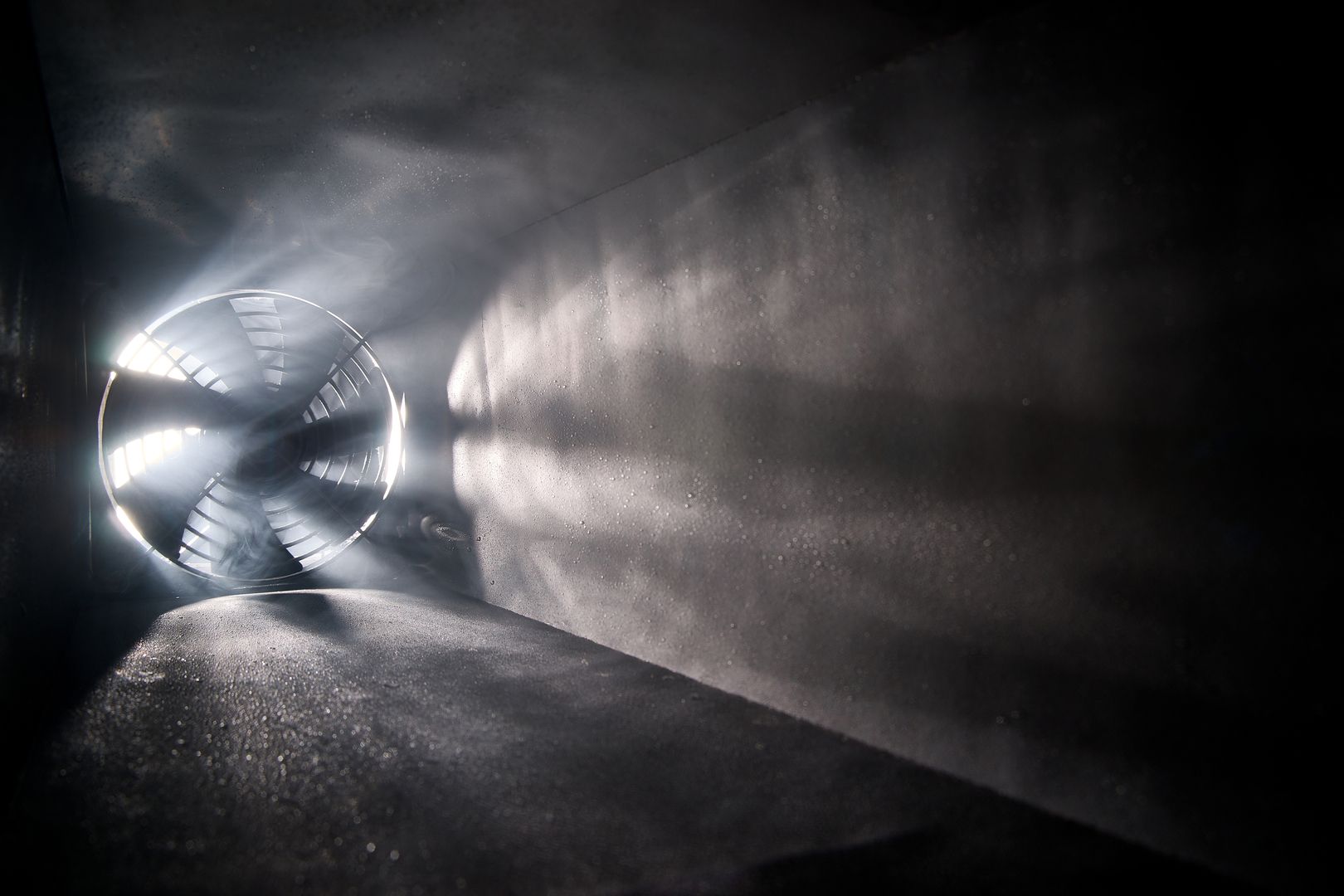 Ventilationsanlage bei Sonnenlicht